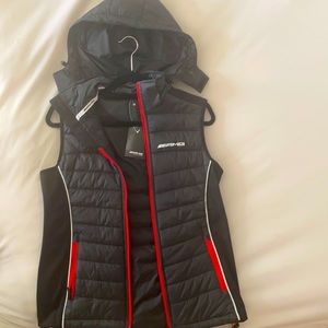 Men’s vest - black in size M